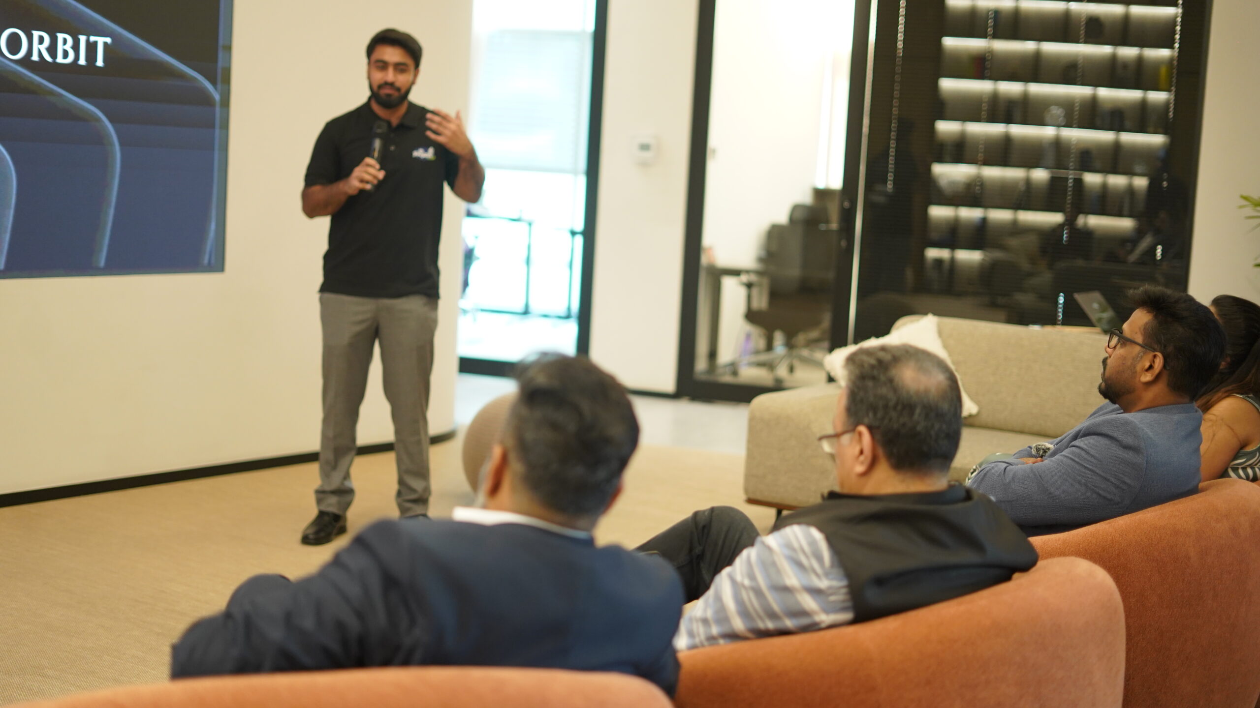 Founder presentation at Demo Day Edition 05