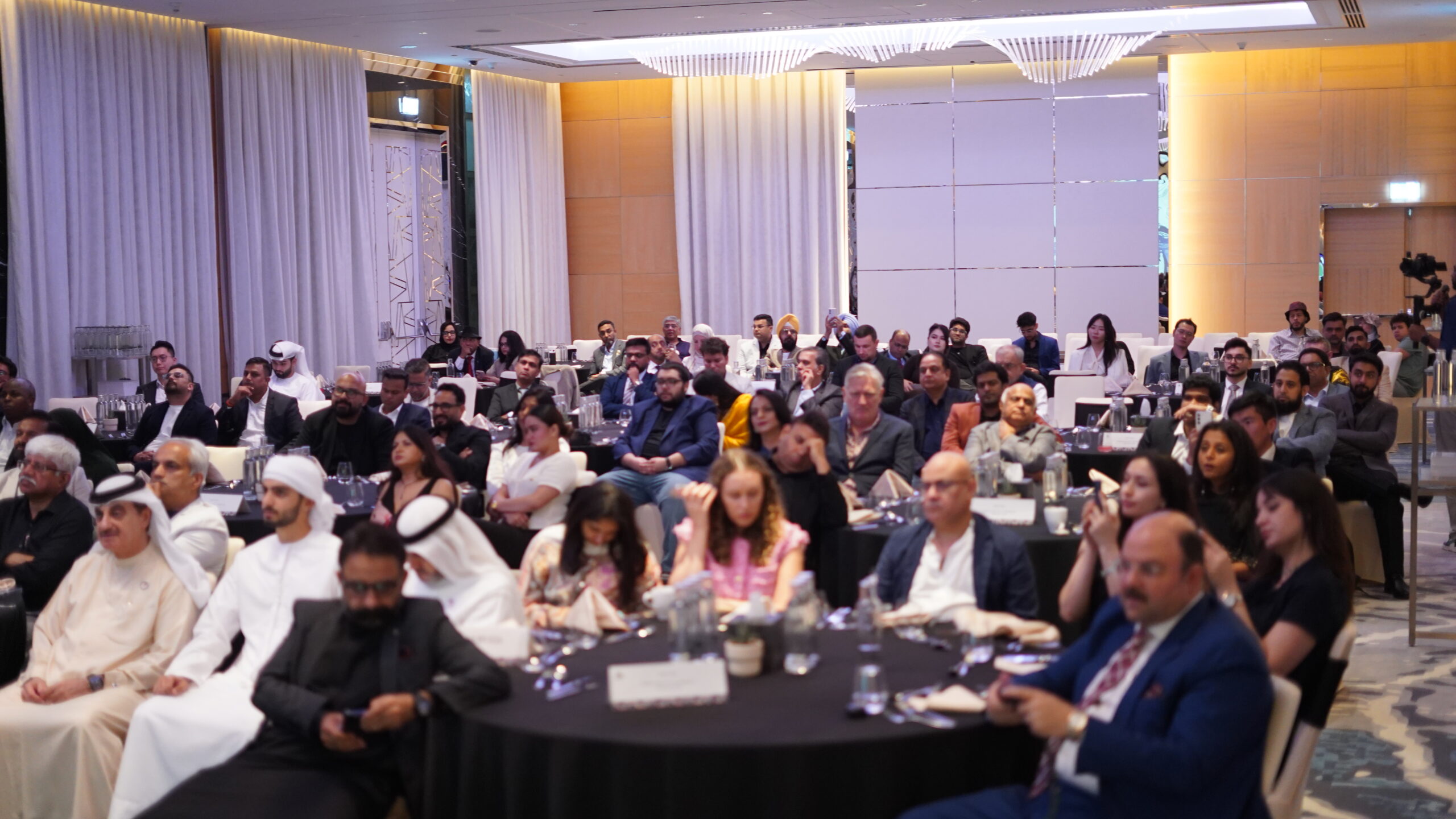 Business presentation during Investors Roadshow Dubai